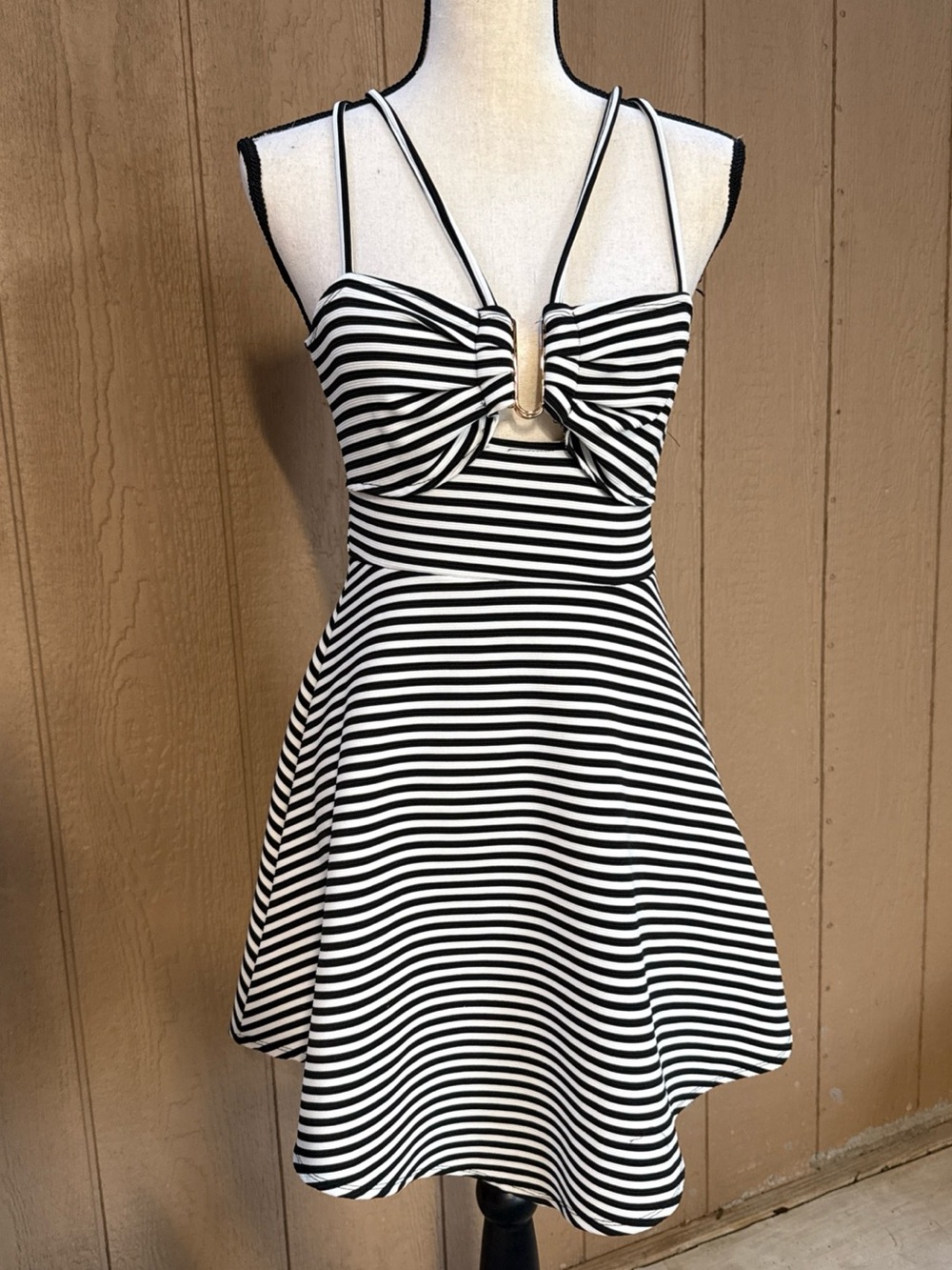 Material Girl Striped Fit & Flare Dress Sweetheart Neck Bow Gold Accent M